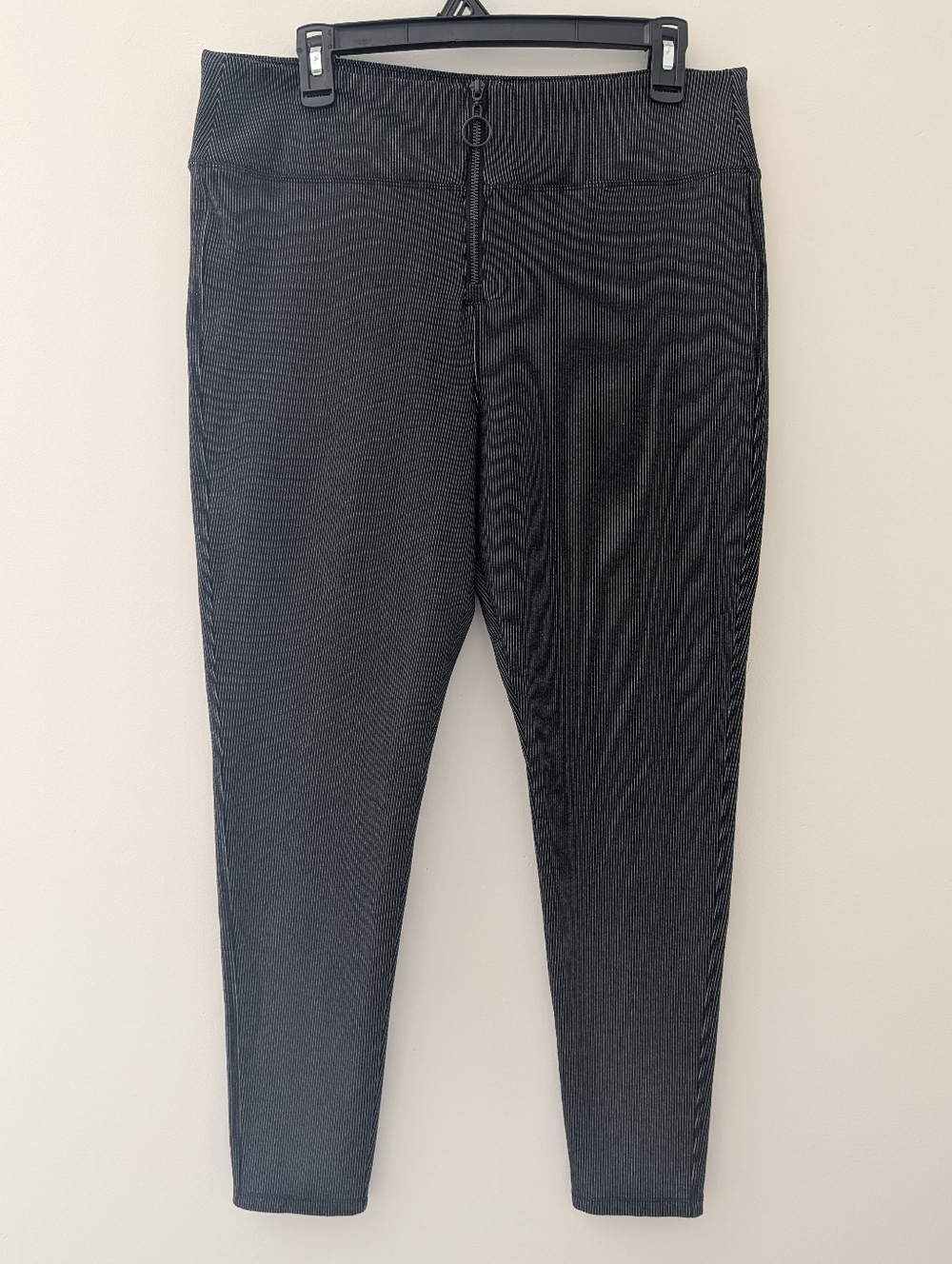 Vylette High Rise Ponte Leggings XL Black Pinstripe Zip Front Pull-On Stretch